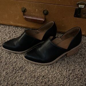 Black Leather Women's Shoes